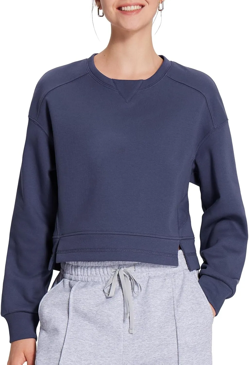 baleaf Women's Crewneck Cropped Sweatshirt Fleece Oversized Sweater Long Sleeve Workout Tops Loose Pullover Fall Outfits