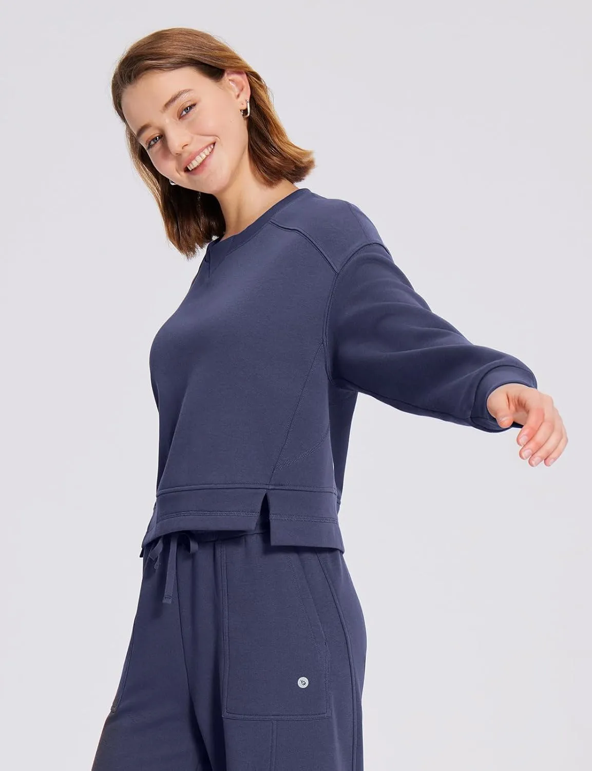 baleaf Women's Crewneck Cropped Sweatshirt Fleece Oversized Sweater Long Sleeve Workout Tops Loose Pullover Fall Outfits