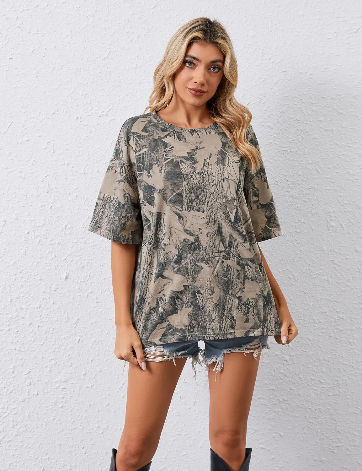 Camo Print Oversized T Shirts for Women Short Sleeve Graphic Print Crew Neck Baggy Shirts Cute Tunic Tee Tops
