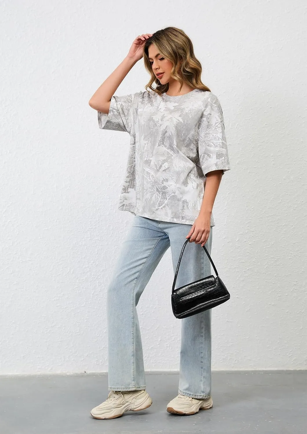 Camo Print Oversized T Shirts for Women Short Sleeve Graphic Print Crew Neck Baggy Shirts Cute Tunic Tee Tops