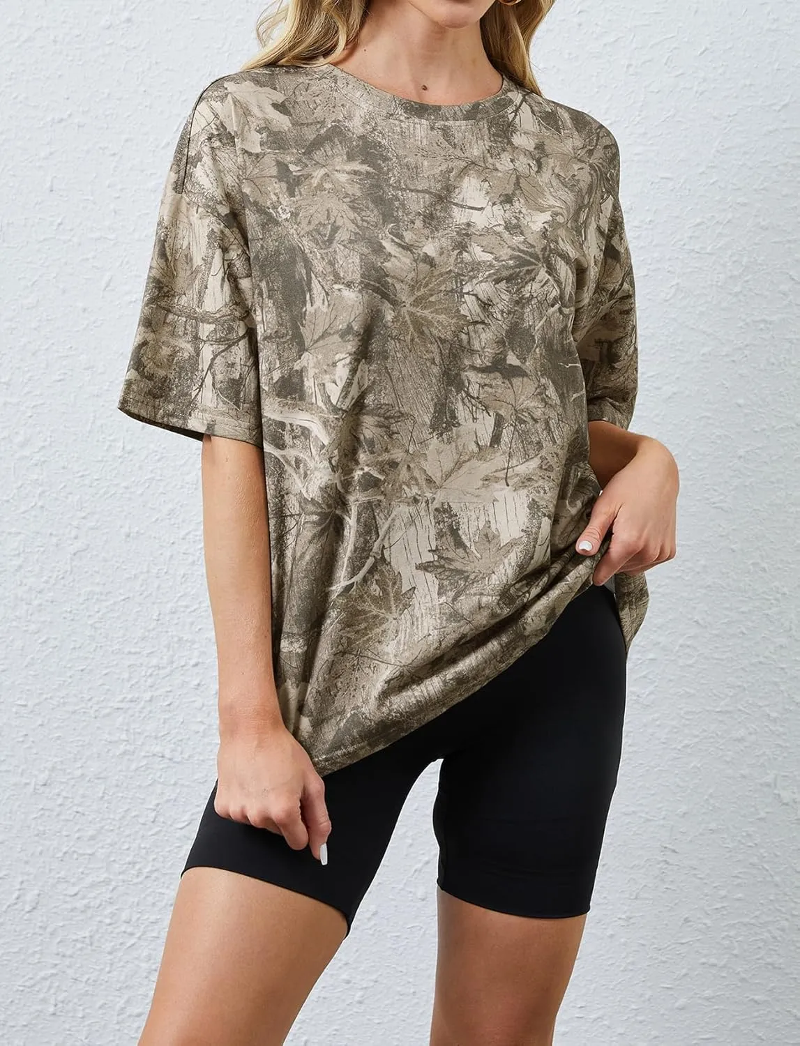 Camo Print Oversized T Shirts for Women Short Sleeve Graphic Print Crew Neck Baggy Shirts Cute Tunic Tee Tops