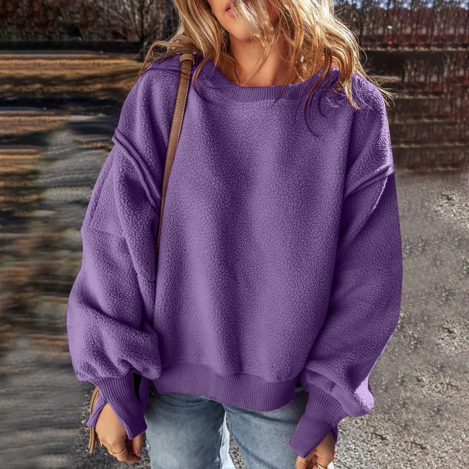 Women's Oversized Crewneck Sweatshirts Trendy Long Sleeve Fleece Pullover Fall Fashion Tops Comfort Winter Clothes
