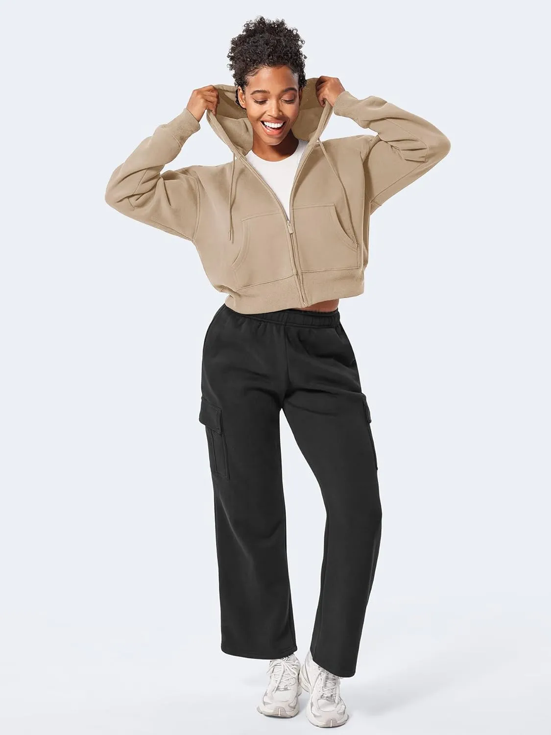 YEOREO Zip Up Hoodies for Women Fleece Pullover Cropped Crew Neck Sweatshirts Katrine Fall Winter Clothes with Pockets