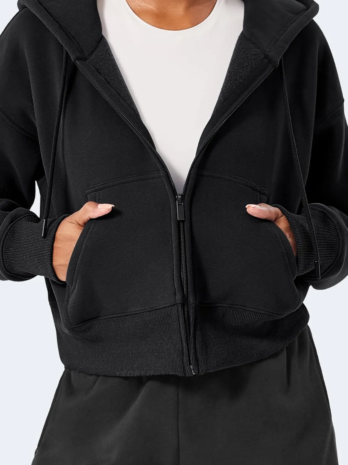 YEOREO Zip Up Hoodies for Women Fleece Pullover Cropped Crew Neck Sweatshirts Katrine Fall Winter Clothes with Pockets